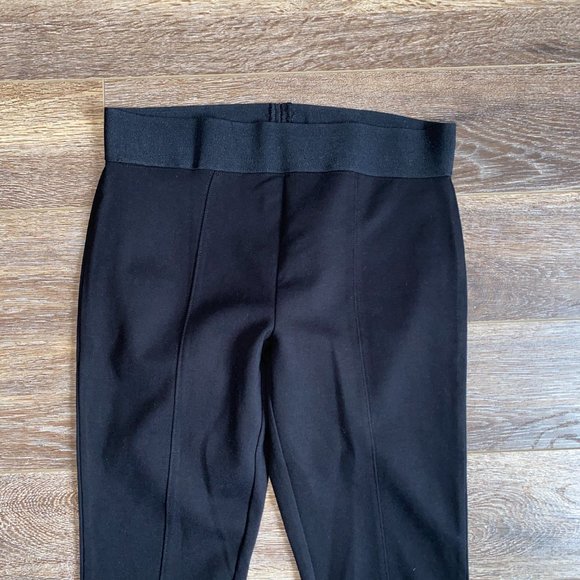 Hue Black Leggings - Picture 2 of 5
